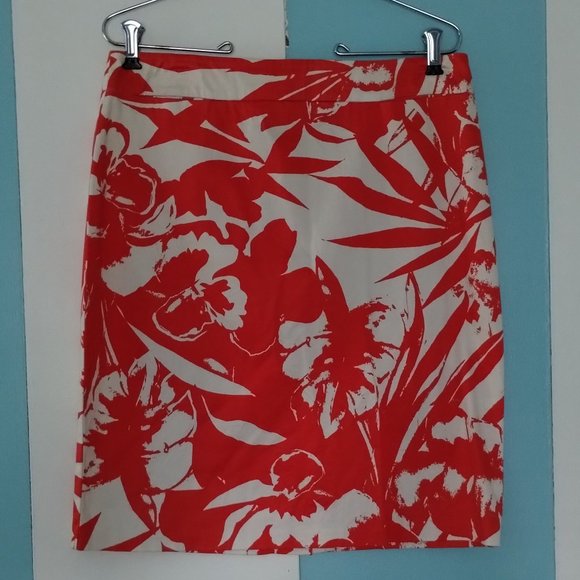 New York & Company Stretch Tropical Skirt - Picture 6 of 7